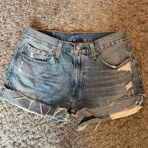 Levi Jean shorts fits like a medium-large (w34 L)